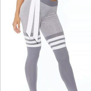 Bombshell leggings size medium